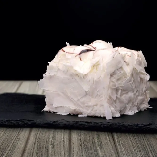 Beyaz Profiterollü Mono Pasta